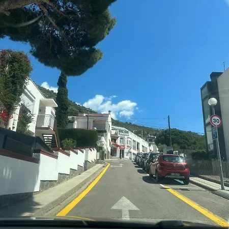 Apartment En A Dos Minutos De La Playa Canyelles (Catalonia)